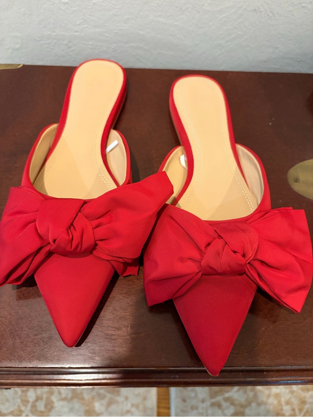 Red Bow Pointed-Toe Slip-On Mules